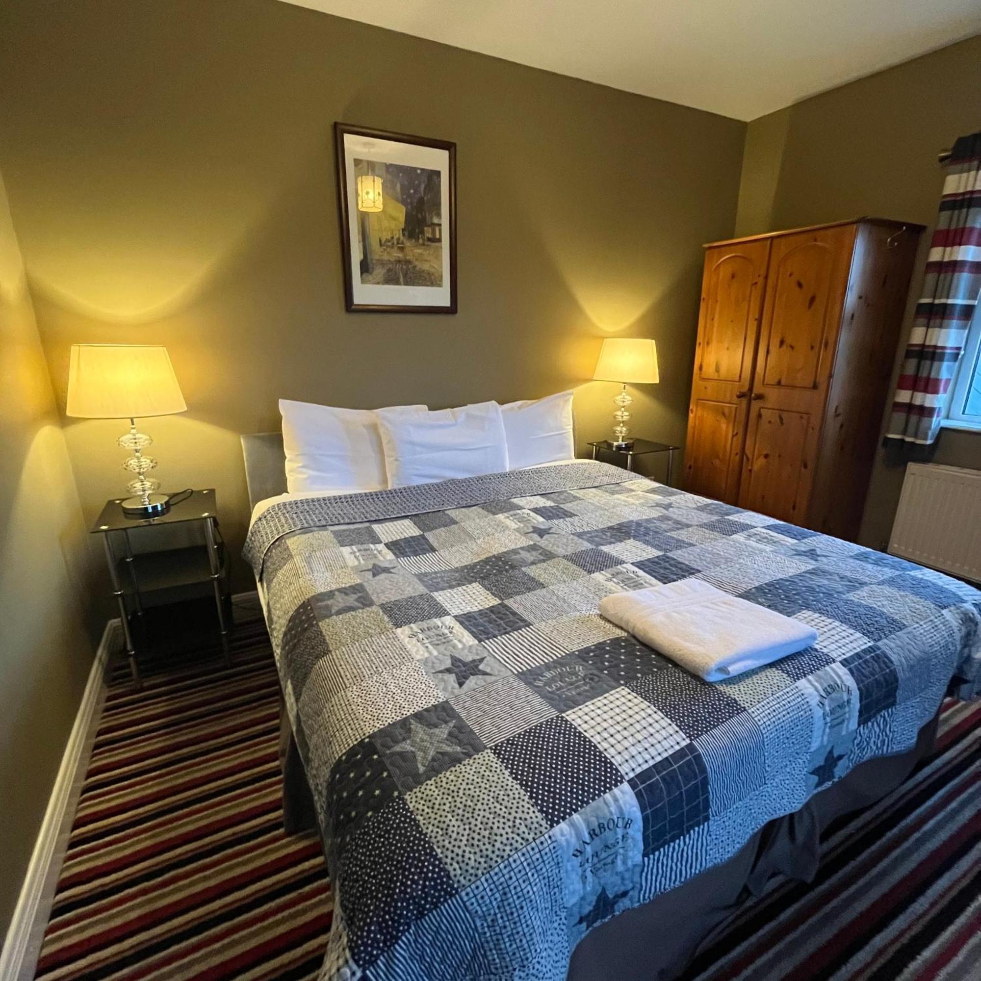 The Yeats County Inn Hotel 토버커리 외부 사진