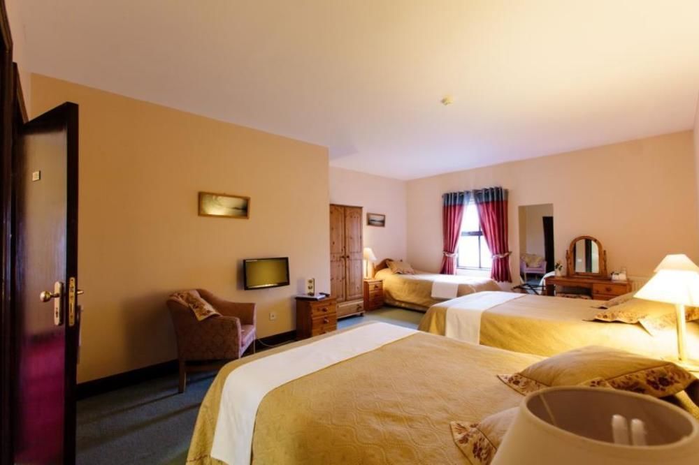 The Yeats County Inn Hotel 토버커리 외부 사진